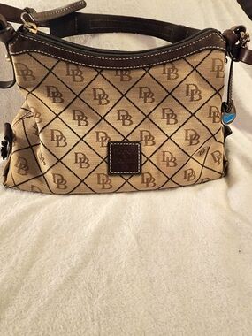 Vintage Dooney & Bourke Tan Logo Crossbody Bag *please Read Description*